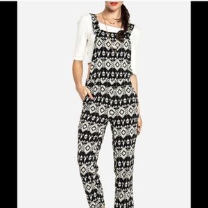 Tribal Print Overall Jumpsuit